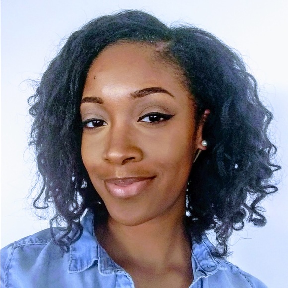 Meet your Posher, Brittany - Picture 1 of 1